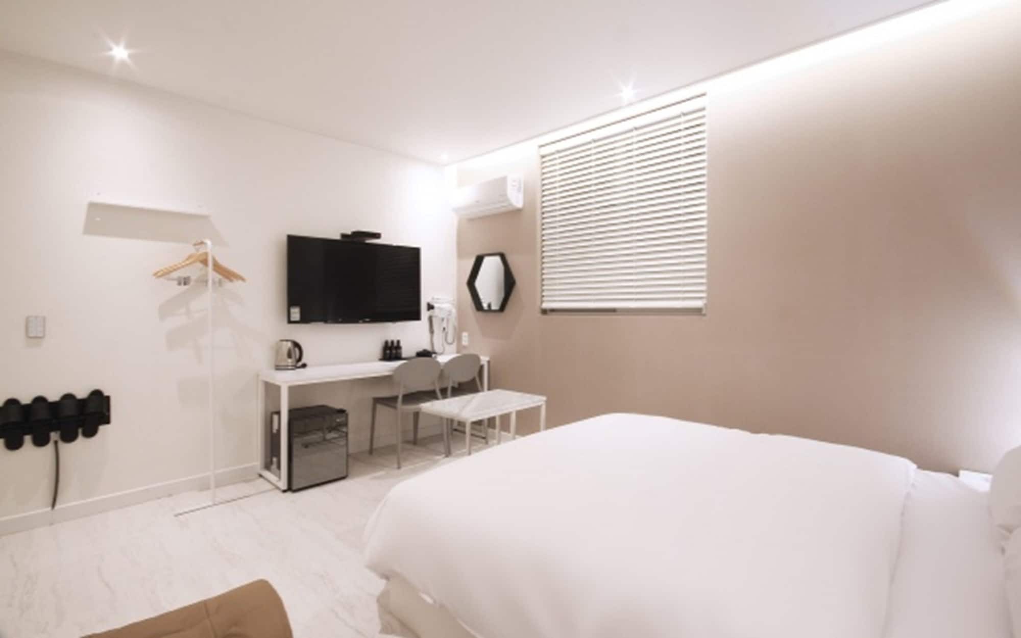 Hotel Yam Yeosu Hakdong المظهر الخارجي الصورة
